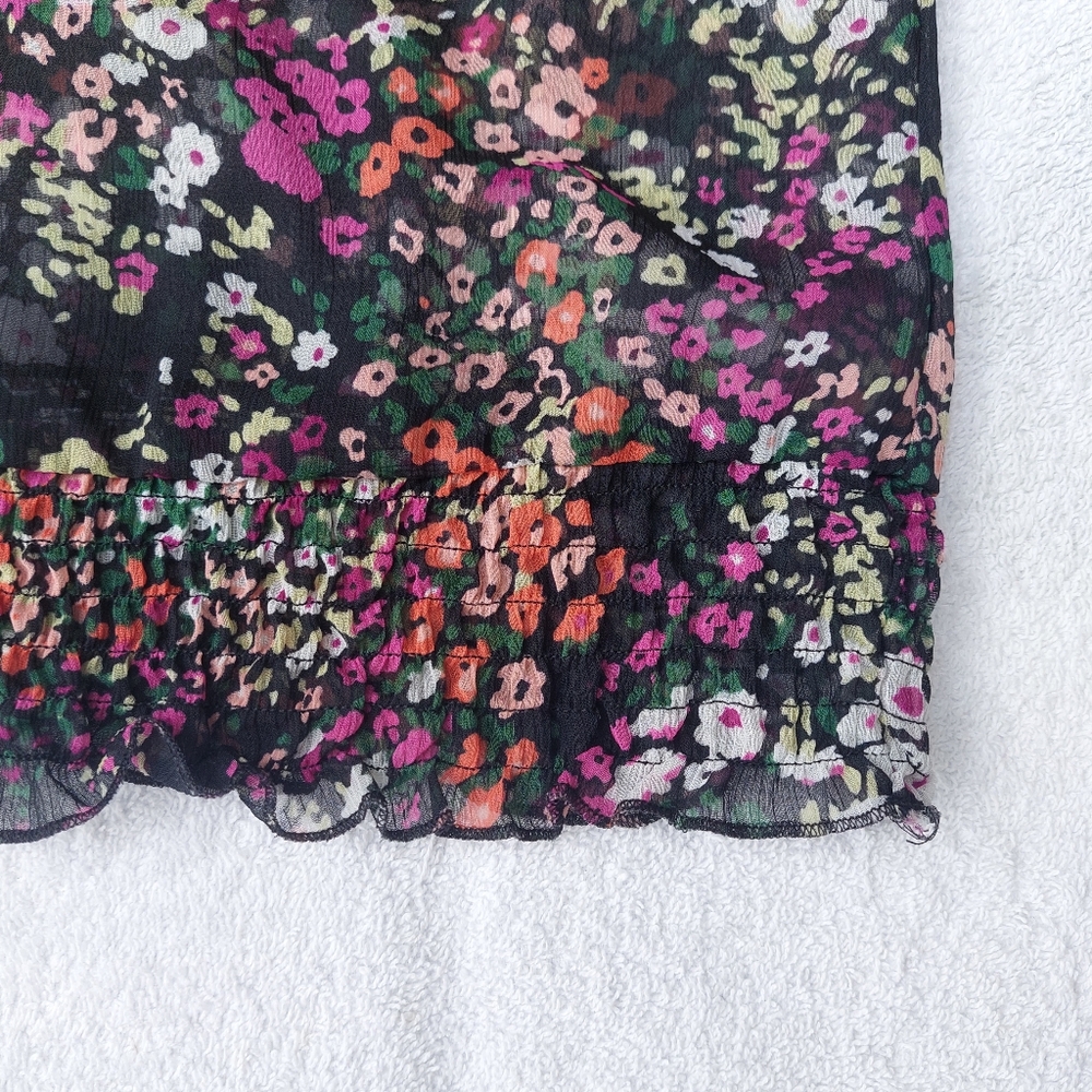 Floral Ruffle Blouse - Picture 5 of 7
